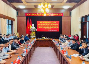 Đảng bộ Tổng công ty Giấy Việt Nam tham dự Hội nghị toàn quốc nghiên cứu, học tập, quán triệt và triển khai thực hiện Nghị quyết của Bộ Chính trị